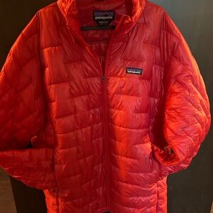🔥Brand NEW Men’s size XL Patagonia lightweight loft down synthetic jacket!